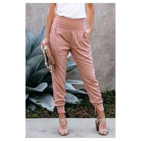 Pants - IN STOCK 🆕 ruched joggers